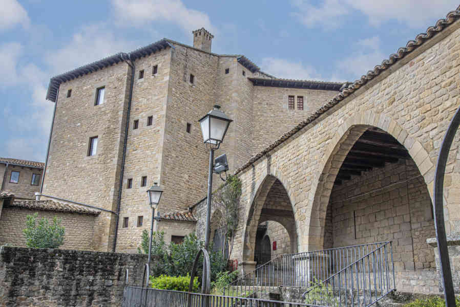 Zaragoza - Sos del Rey Católico 20.jpg